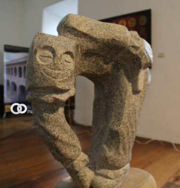 Escultura del pepino en el ocaso de las carnestolendas