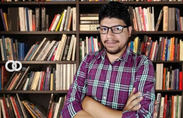 Amilcar Zenteno, Politólogo