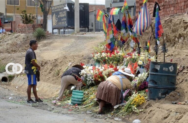 Familias de Senkata y Sacaba