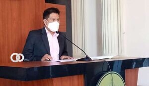 , Jeyson Auza, Ministro de Salud