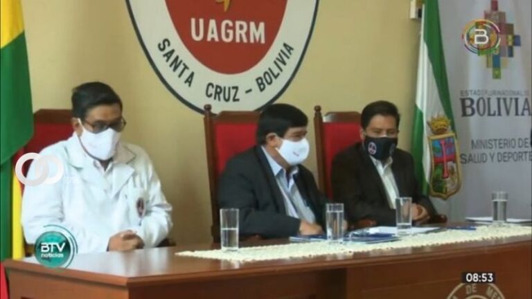 La firma de convenio entre la Universidad Gabriel René Moreno y el Ministerio de Salud. Foto: Captura pantalla