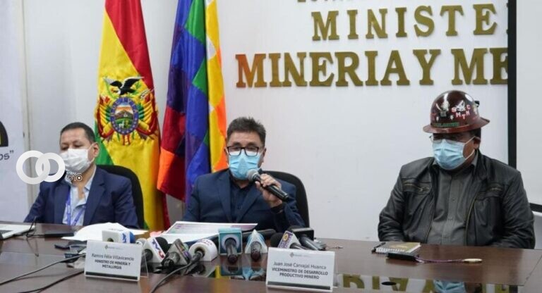 Ramiro Villavicencio, Ministro de Minería y Metalurgia