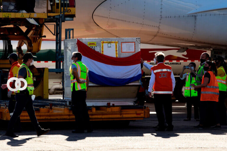 Paraguay implementará nuevas medidas para postergar la llegada de la variante Delta Plus