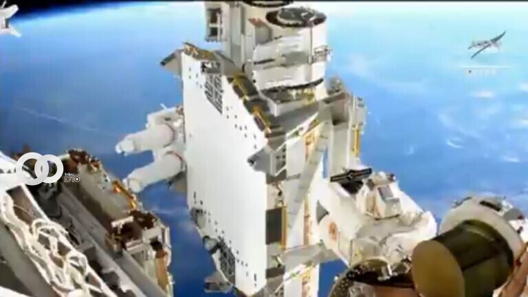 Captura de pantalla / Caminata espacial de astronautas