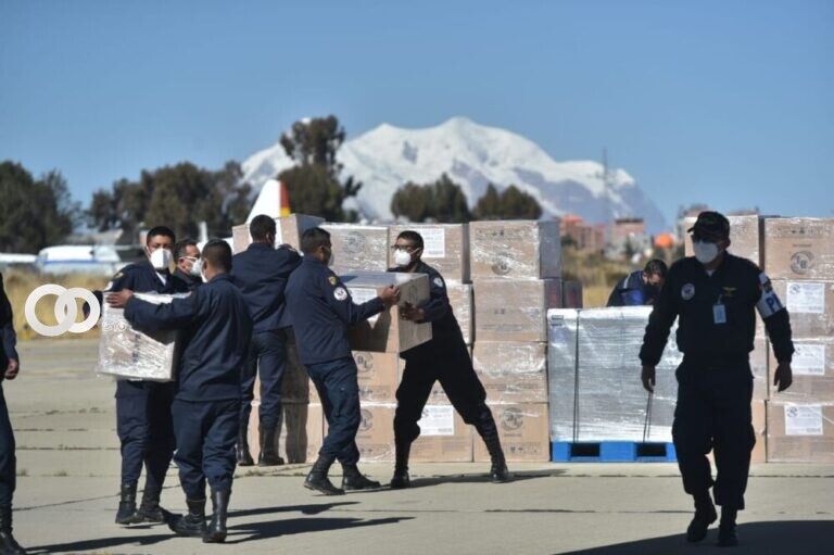La donación de vacunas Covid-19 de México llegaron hoy a Bolivia
