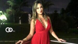 Hermana de Karol G causa furor en redes sociales posteando fotos