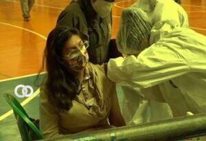 Potosí comienza con las vacunas a mayores de 30 años