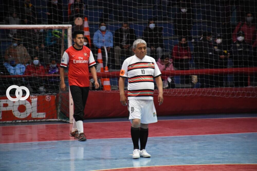 Alcalde Iván Arias participa del Futsal