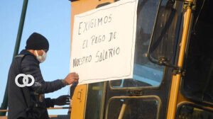Empresas del tren metropolitano iniciaron bloqueo en Cochabamba