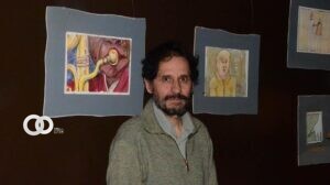 Cineasta realiza exposición de dibujos