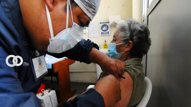 Sedes anunció que Cochabamba recién va por el 13 % de la vacunación