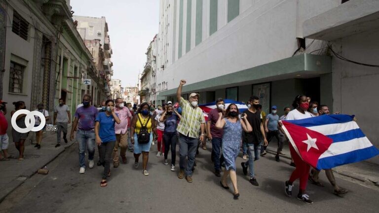 Protestas masivas de cubanos