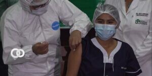 Vacunación masiva en BoliviaVacunación masiva en Bolivia