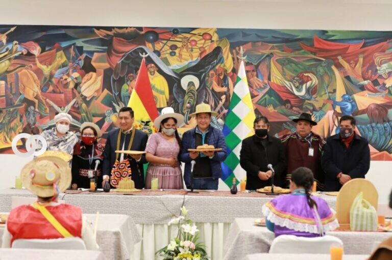 Arce desayunó con representantes de pueblos indígenas por el Día de la Revolución Agraria