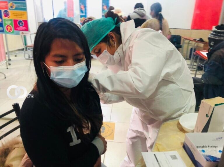 Bolivia supera la aplicación de 8 millones de dosis recibidas