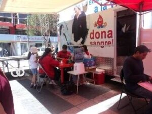 Persona vacunada contra el coronavirus puede donar sangre 2 semanas después de su inmunización