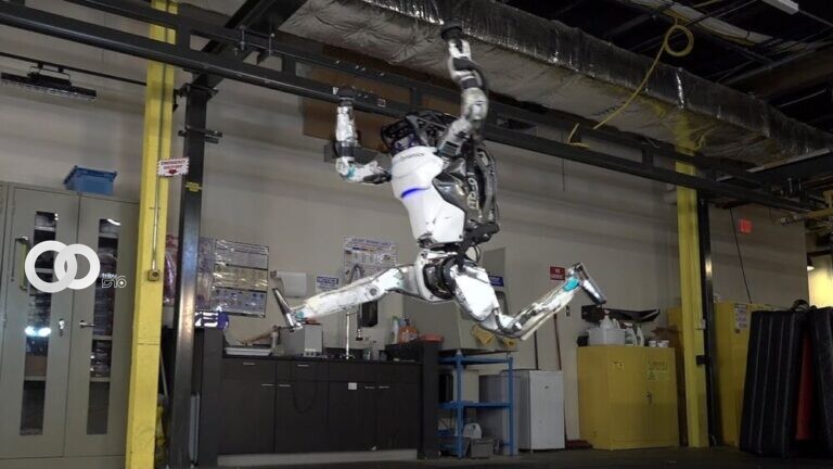 Robot que practica parkour