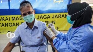 Vacunación en Indonesia