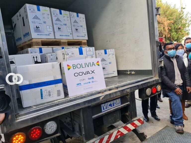 Durante el mes de septiembre Bolivia recibió más de 4 millones de vacunas anticovid