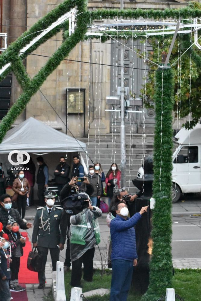 Encendido de luces del árbol de navidad