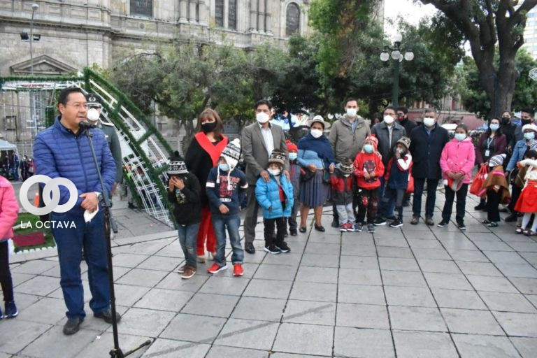 Encendido de luces del árbol de navidad
