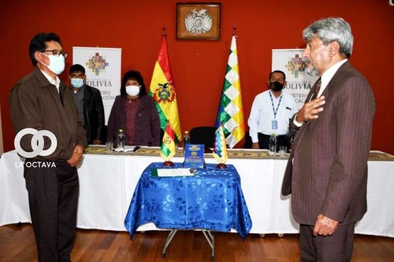 Edgar Pary Chambi, Ministro de Educación posesionó José Luis Gutiérrez como el nuevo Viceministro de Educación Superior de Formación Profesional