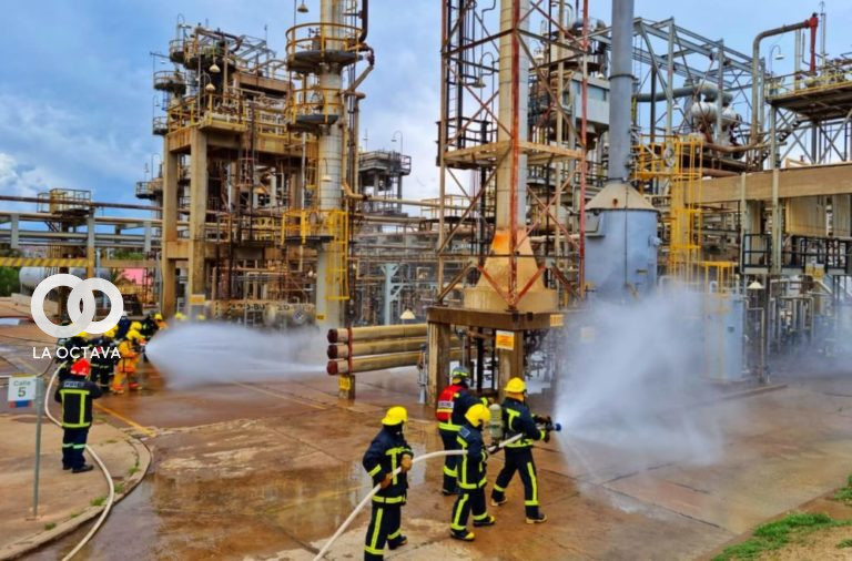 Plan de emergencia YPFB Refinación realiza simulacro