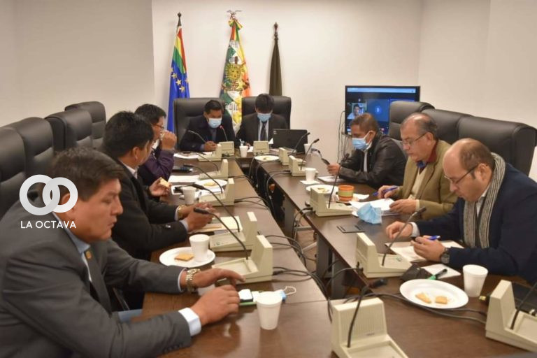 Proyecto de ley de asensos de las FFAA