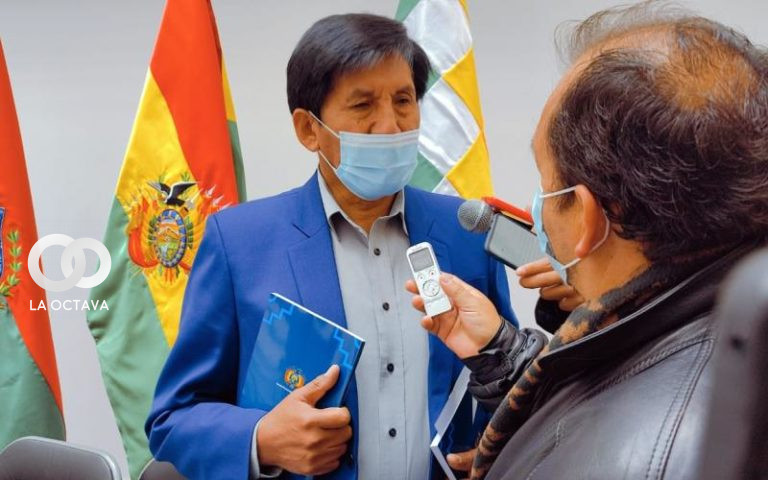 Felix Akpi, senador