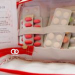 Alcaldía orureña entrega kits de medicamentos a periodistas de la urbe