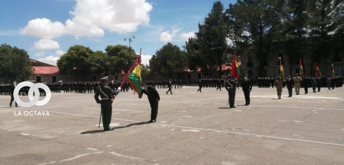 Se licencian 506 soldados en Oruro