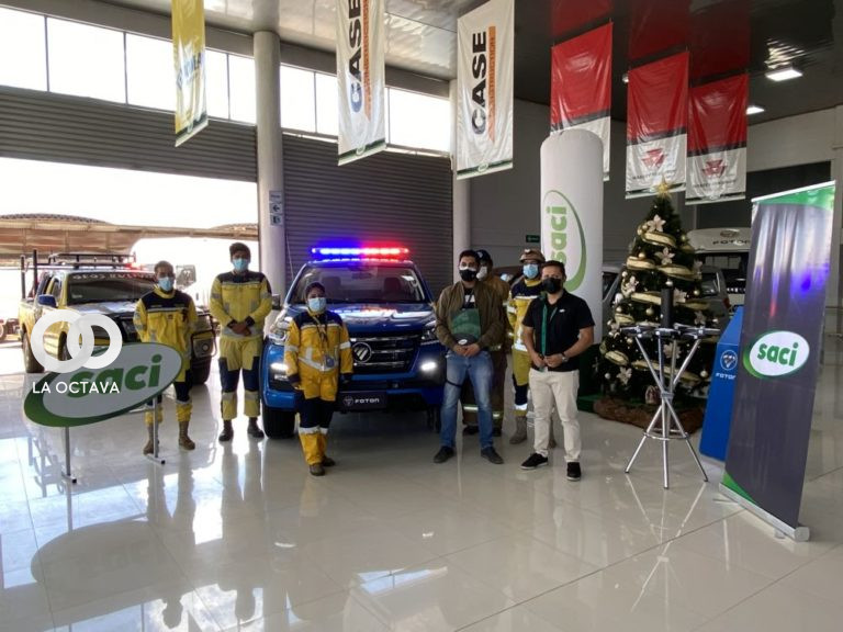 Entrega de Foton Tunland 4X4 a Bomberos