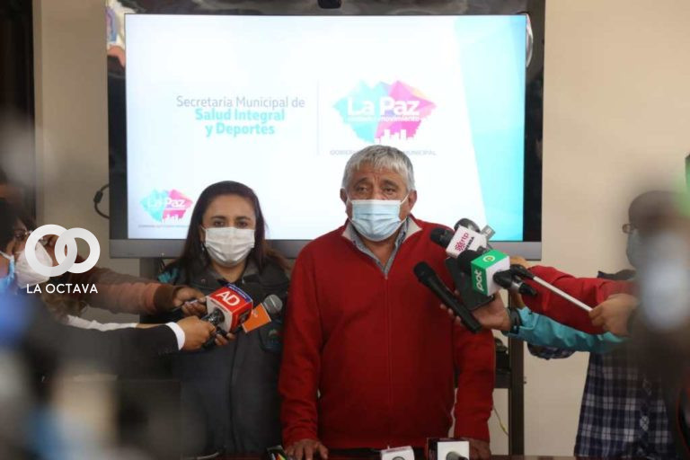 Alcalde de La Paz anunció vacunación casa por casa y solicita la realización de una reunión con el COED