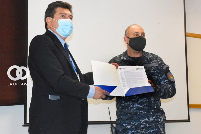 ASUSS entregó Resolución Administrativa que eleva la categoría del Hospital Militar de La Paz