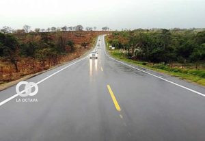 Construcción de carreteras en la Chiquitanía