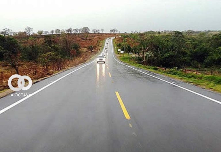 Construcción de carreteras en la Chiquitanía