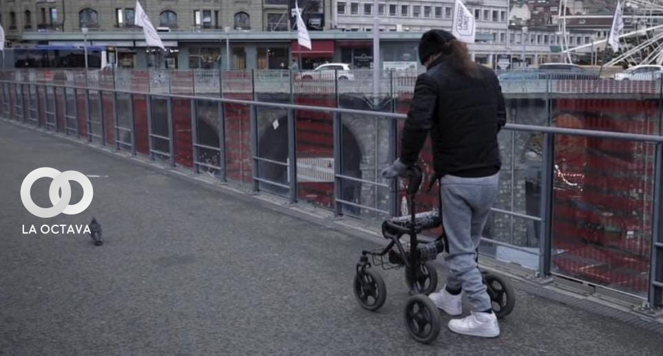 Parapléjicos vuelven a caminar