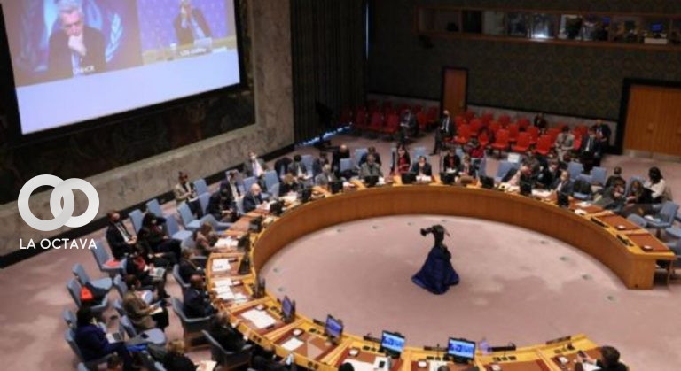 EEUU da una semana a diplomáticos rusos para salir de su país
