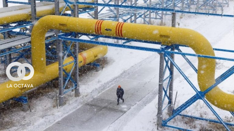 Rusia venderá el gas natural a países hostiles en moneda "Rublo ₽"