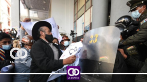 COB intenta tomar tribunales de justicia en La Paz (1)