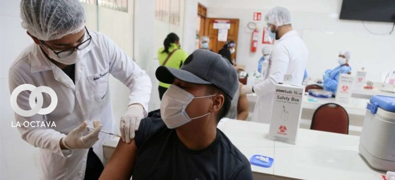 Vacunación contra el Covid-19 en Bolivia