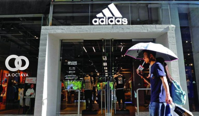 Federación Rusa de Fútbol no contará más con el apoyo de Adidas
