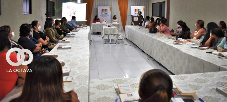 “Participación de las Mujeres en la Política Boliviana” conversatorio Santa Cruz