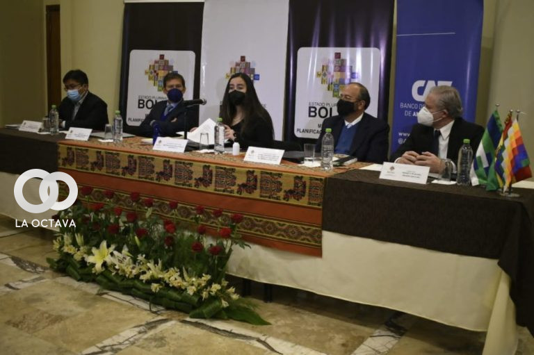 CAF y Gobierno Nacional realizan la firma de aporte