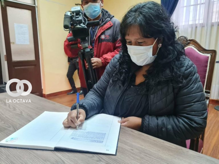 Evelyn Colque, postulante a Defensor del Pueblo