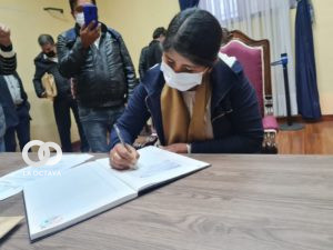 Yhovana Arratia, postulante a Defensor del Pueblo