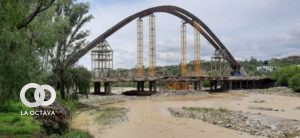 Construcción del puente 4 de Julio