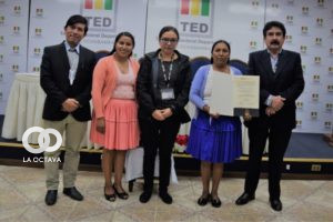 Entrega de credencial de Concejal Titular a Natividad Ruiz