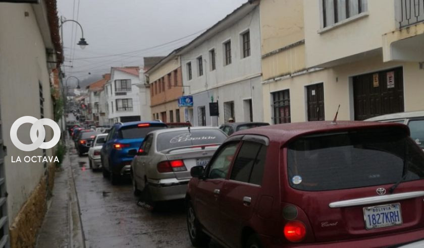 Tráfico vehicular en Sucre 