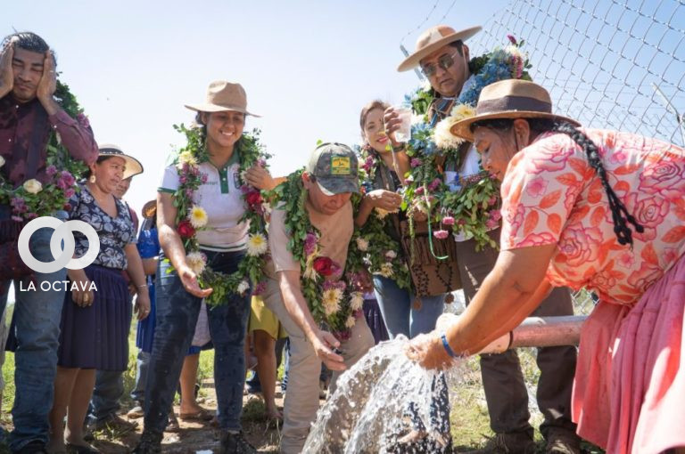 Gobierno dota de agua a Chaco Cruceño